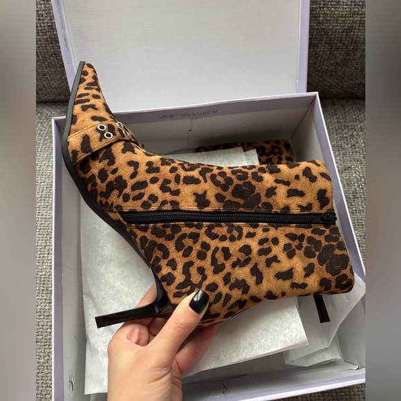 Brand New Steve Madden Leopard Print Boots β Size 9 and size 8 ! - Picture 12 of 12